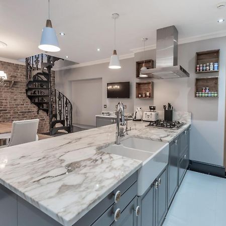 The London House - Entire Villa Εξωτερικό φωτογραφία