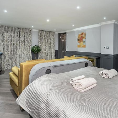 The London House - Entire Villa Εξωτερικό φωτογραφία